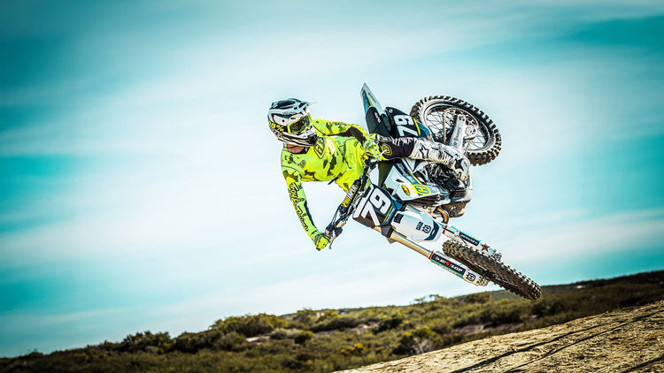 Moto Featured New Arrivals SE Pro