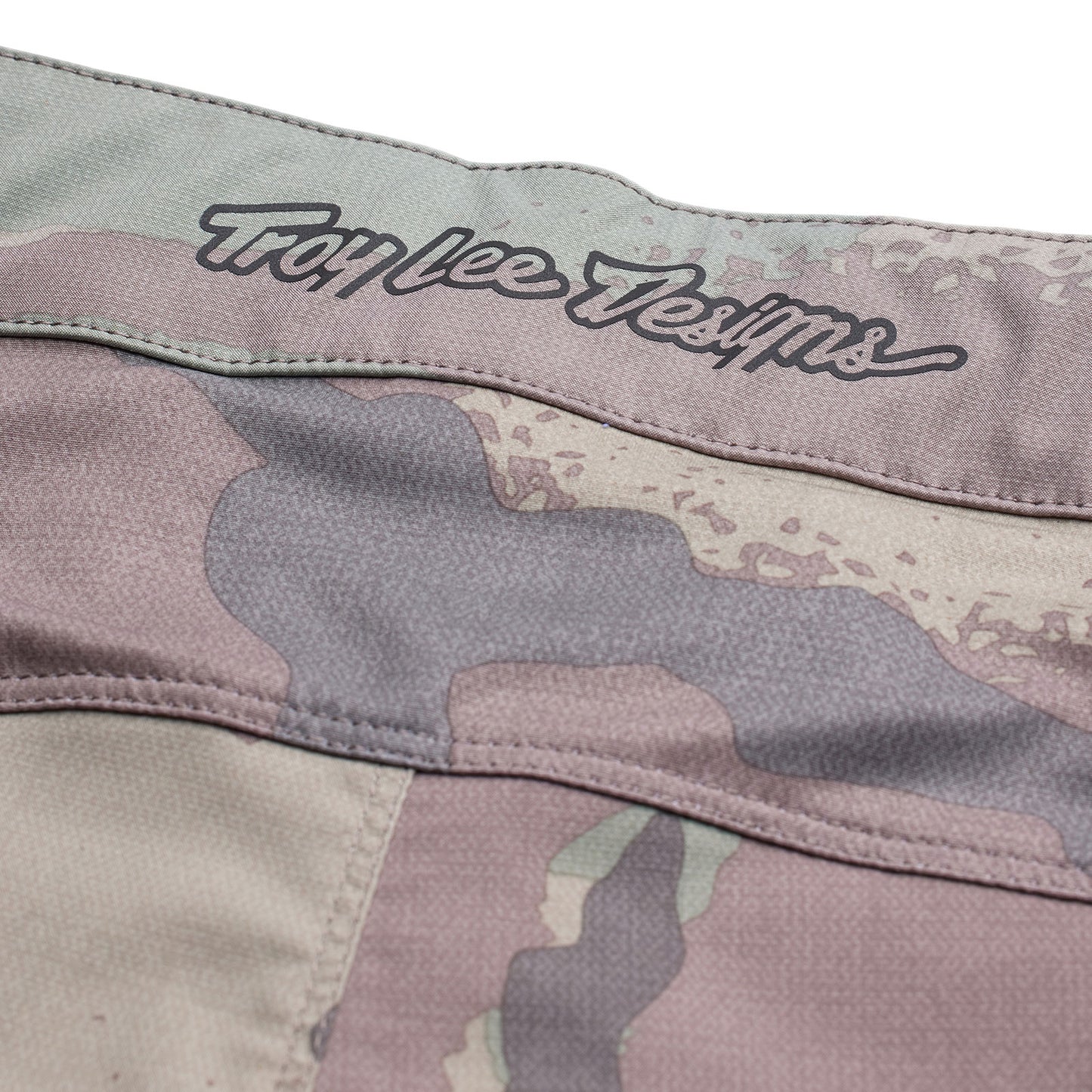 Flowline Short Shell Camo Woodland