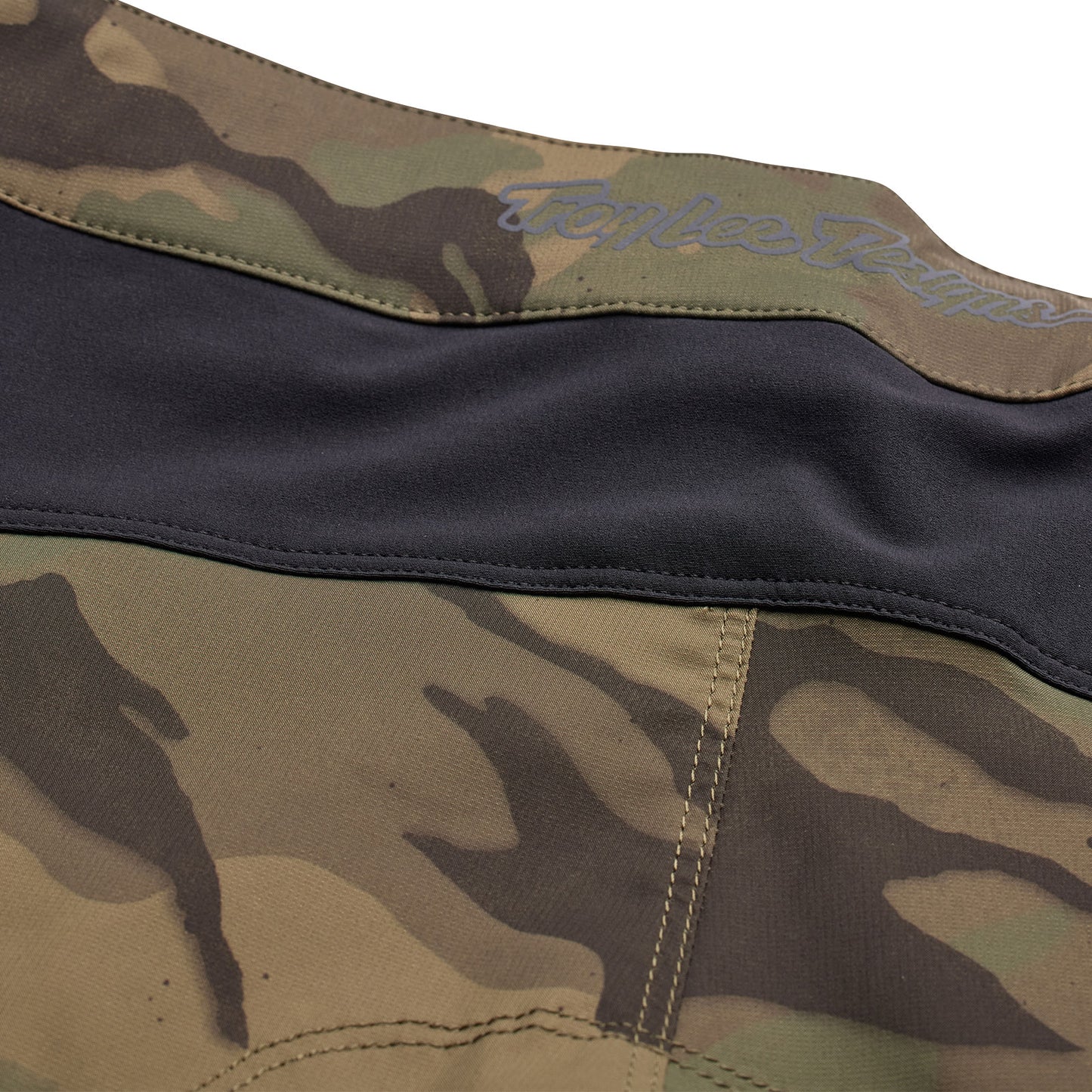 Flowline Short W/Liner Spray Camo Army