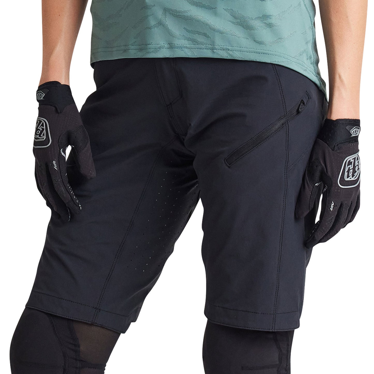 Womens Lilium Short W/Liner Solid Black