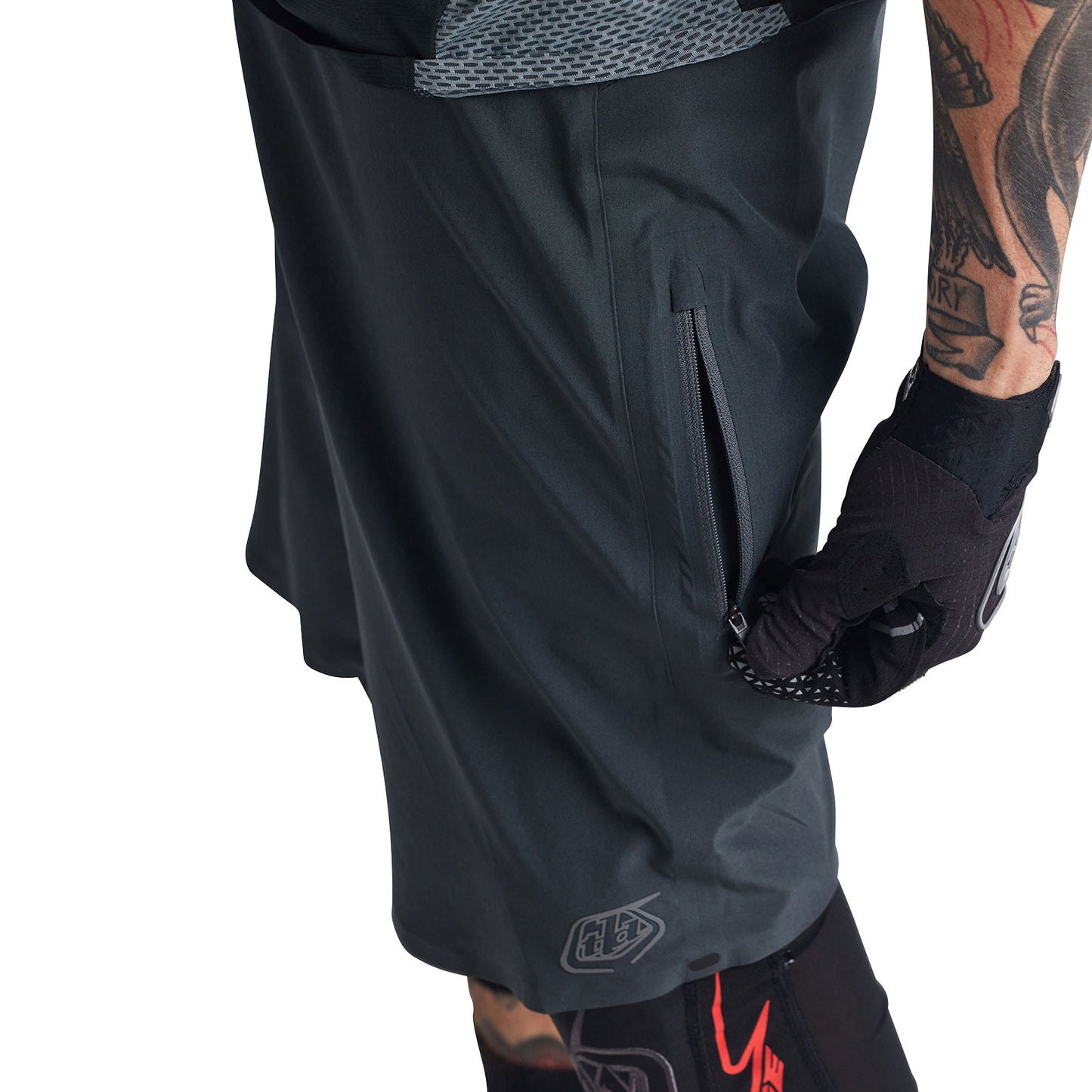Drift Short Shell Solid Dark Charcoal