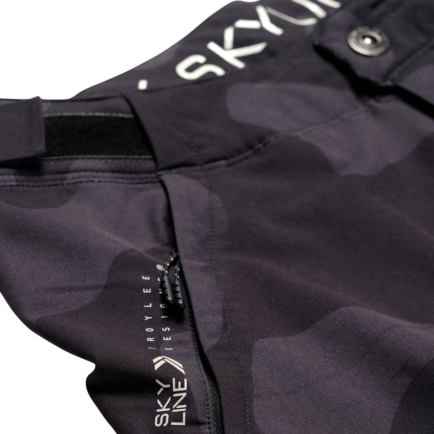 Skyline Short Shell Scrubland Carbon