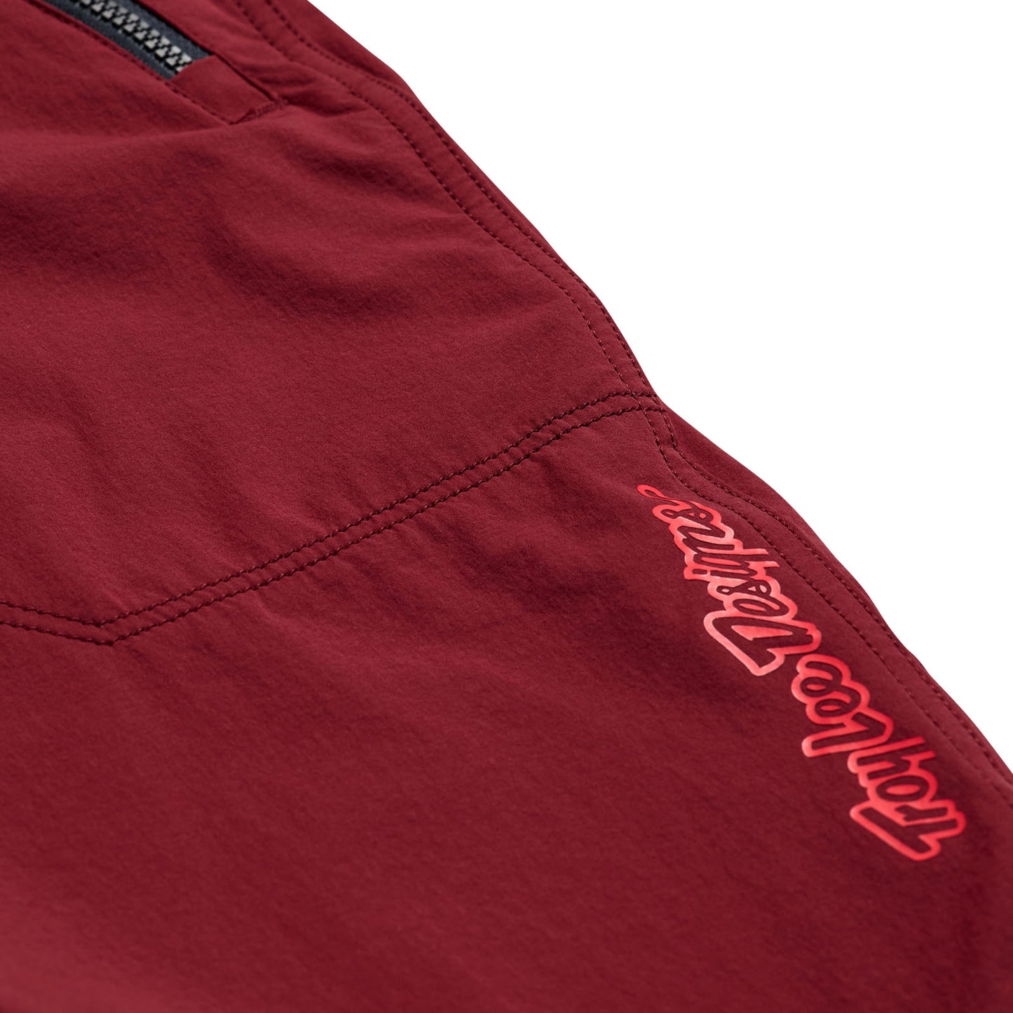 Skyline Trail Short Shell Mono Oxblood