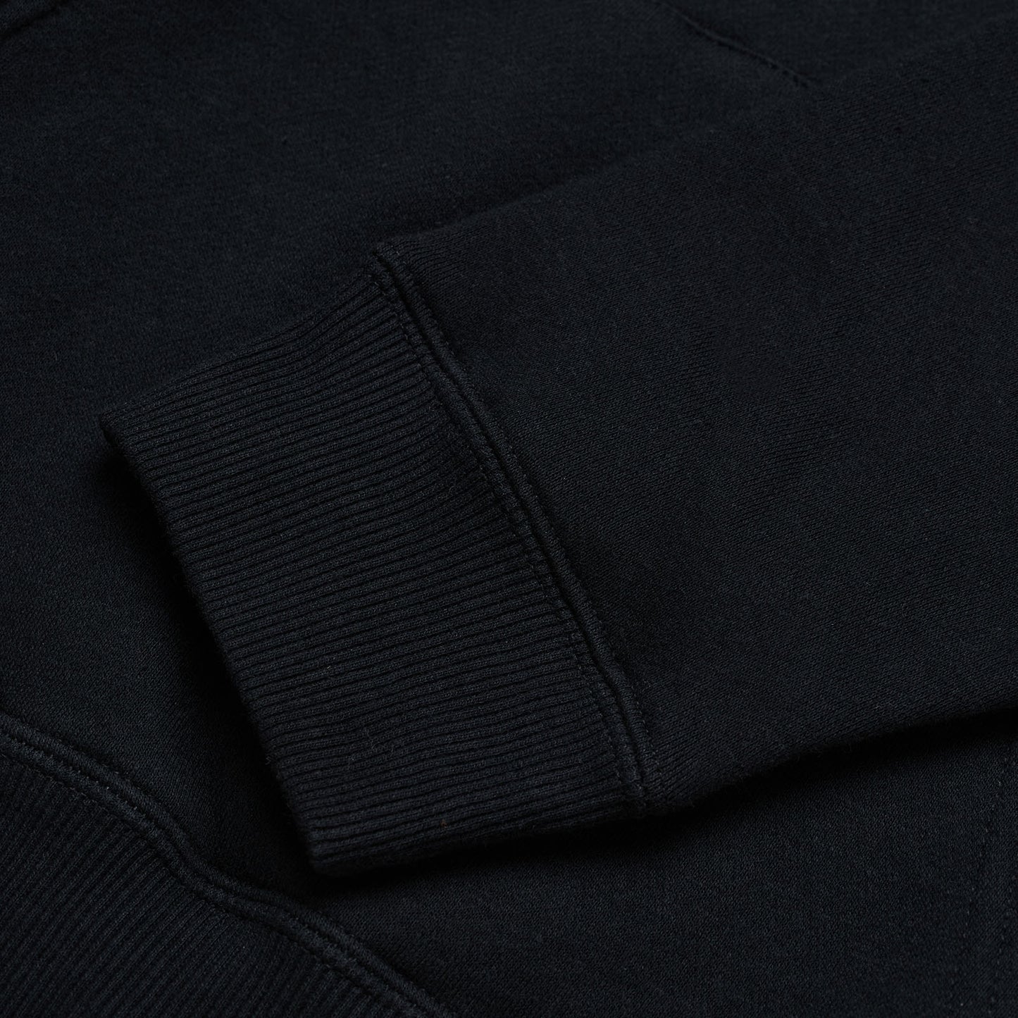 Youth Pullover Carb Black