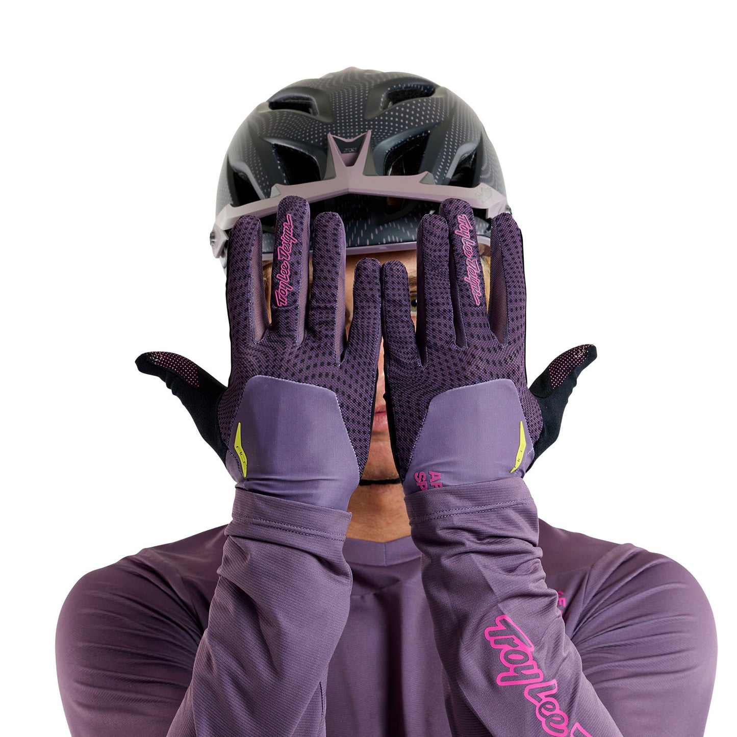 Ace 2.0 Glove Radioscape Deep Purple