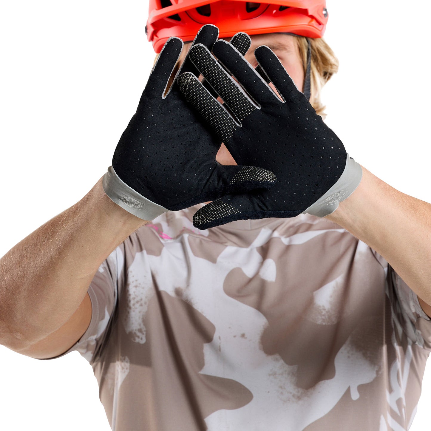 Ace 2.0 Glove Scrubland Timber