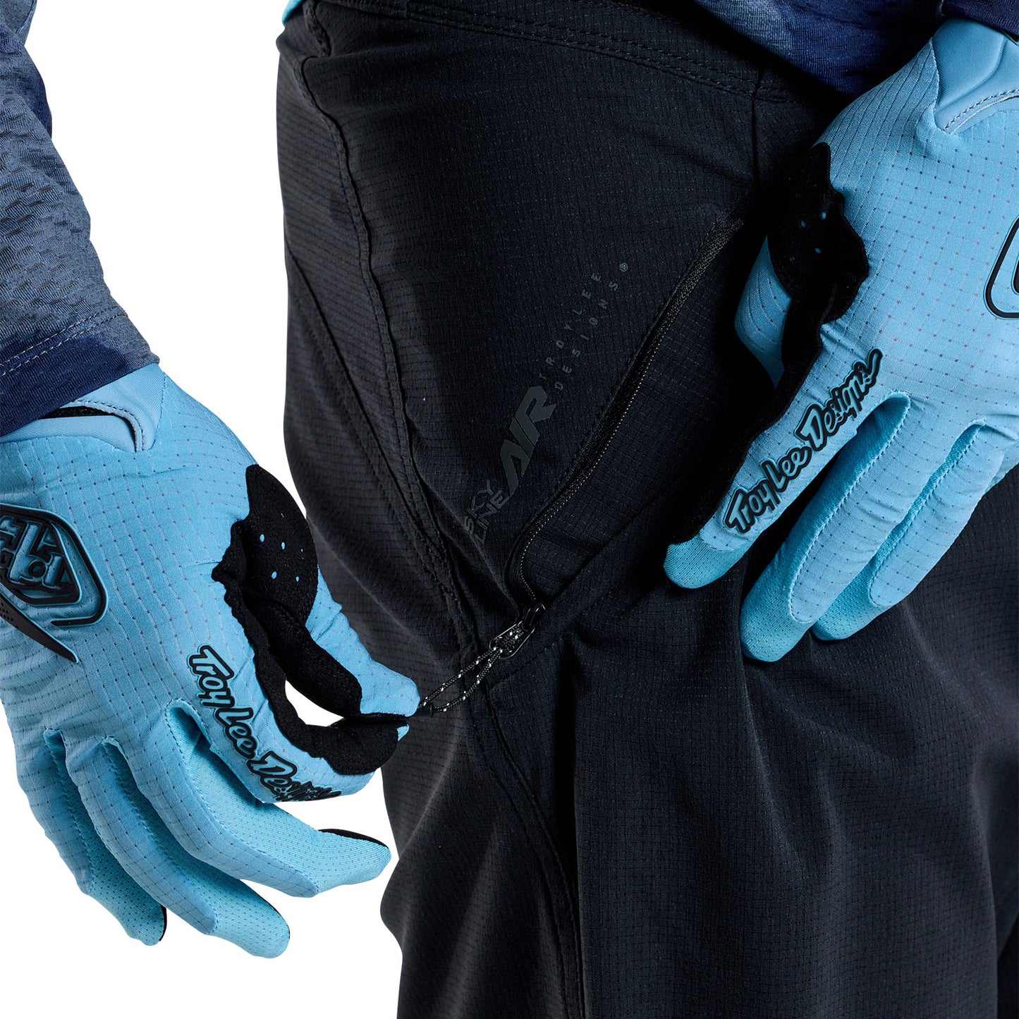 Skyline Air Short Shell Mono Black