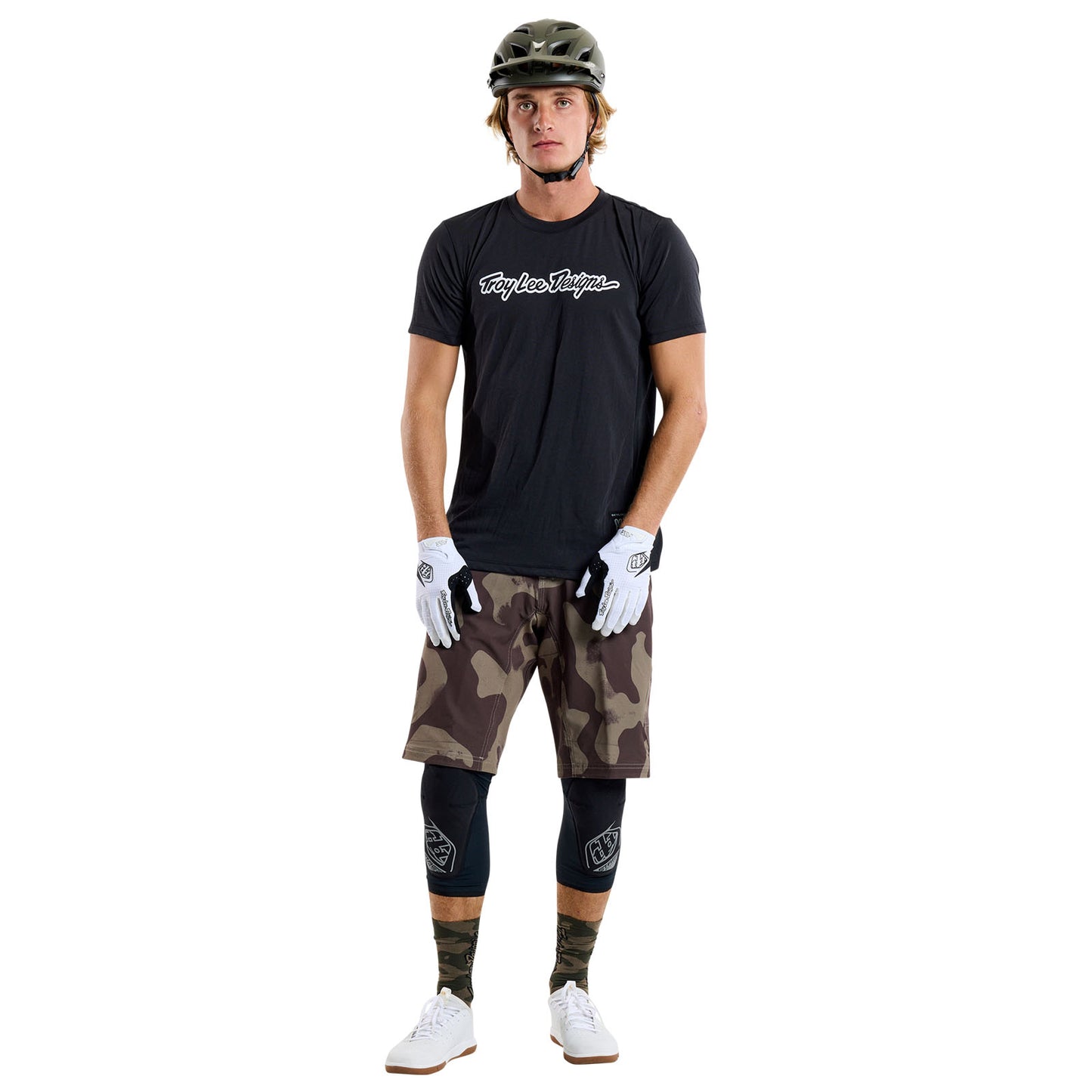 Skyline Short Shell Scrubland Olive