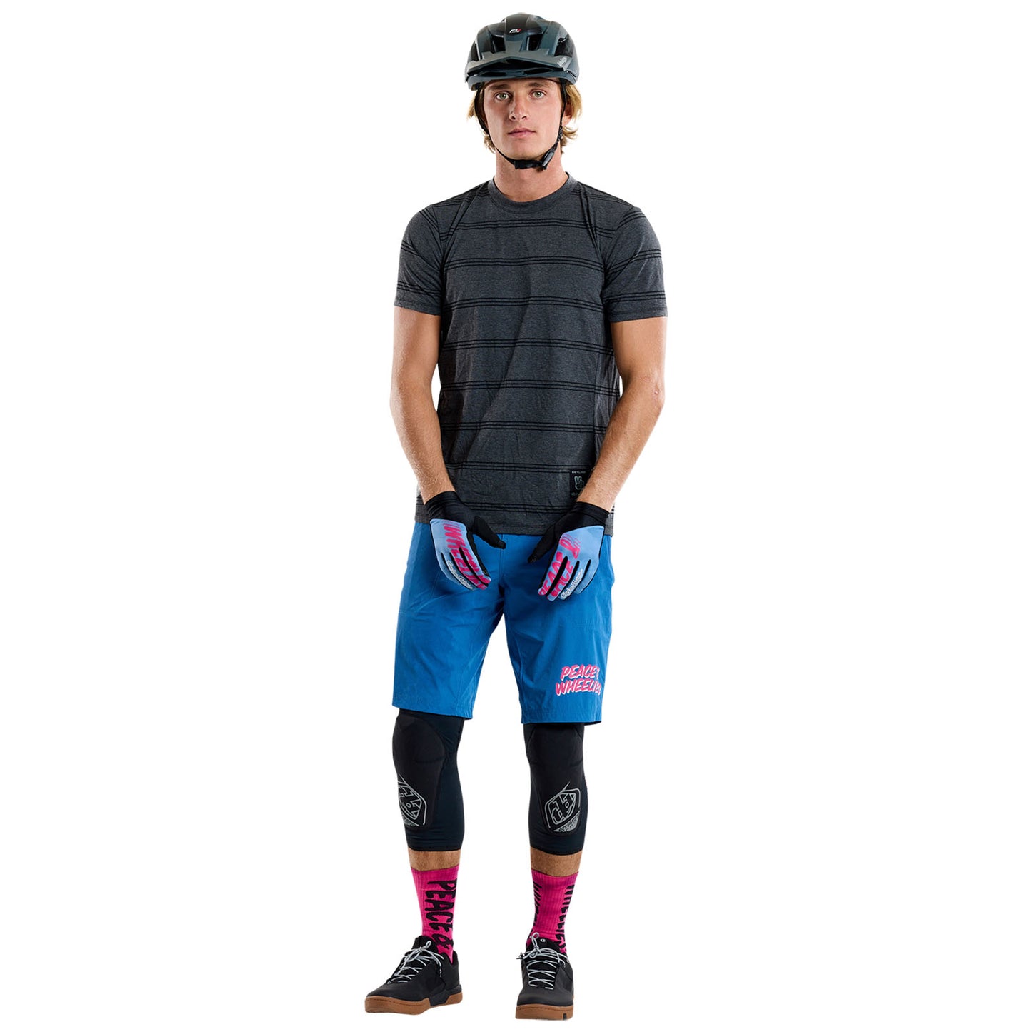 Skyline Trail Short Shell Washed Out Cobalt