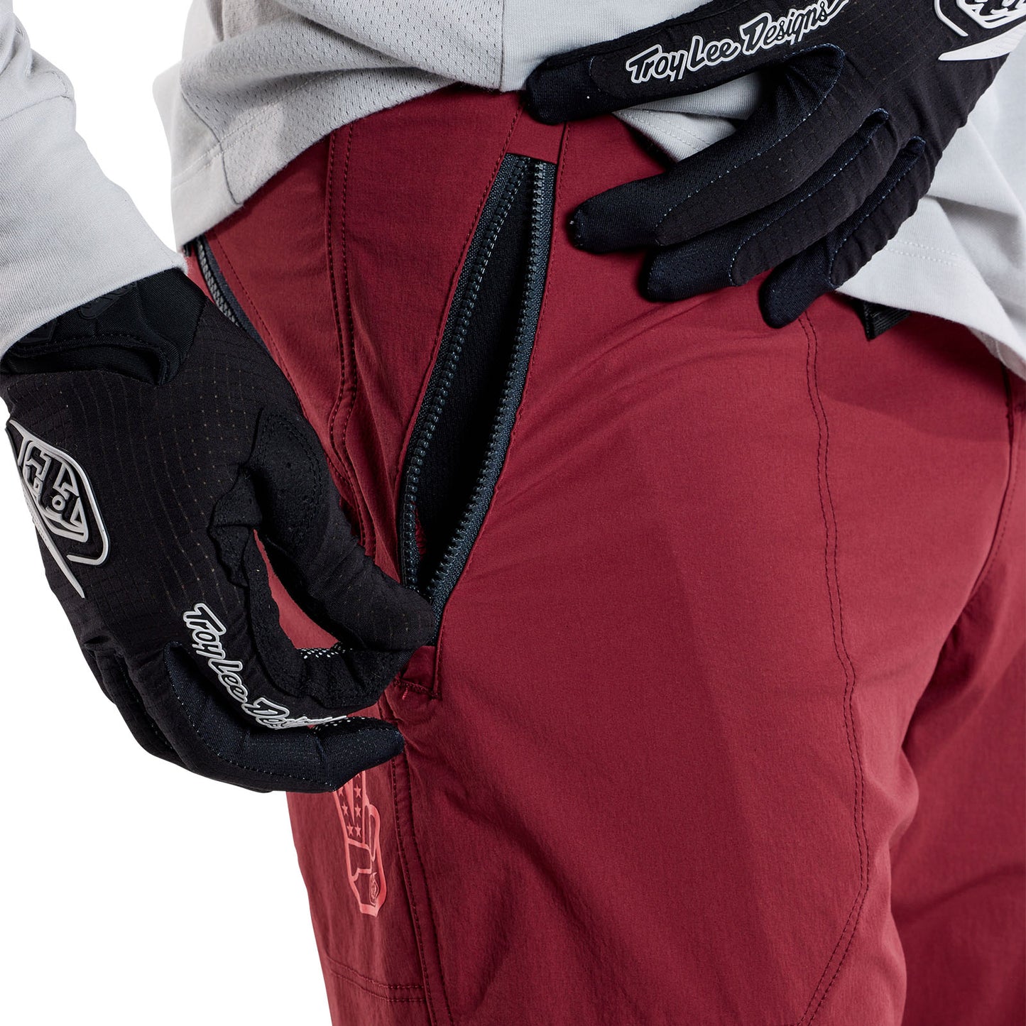 Skyline Trail Short Shell Mono Oxblood